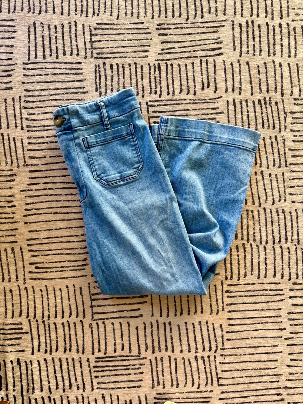 Pilcro Anthropologie light wash blue denim jeans